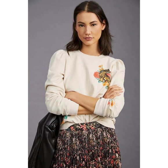Tiger Print Cream Sweatshirt With Ruffle Shoulder Detail - Picture 5 of 8